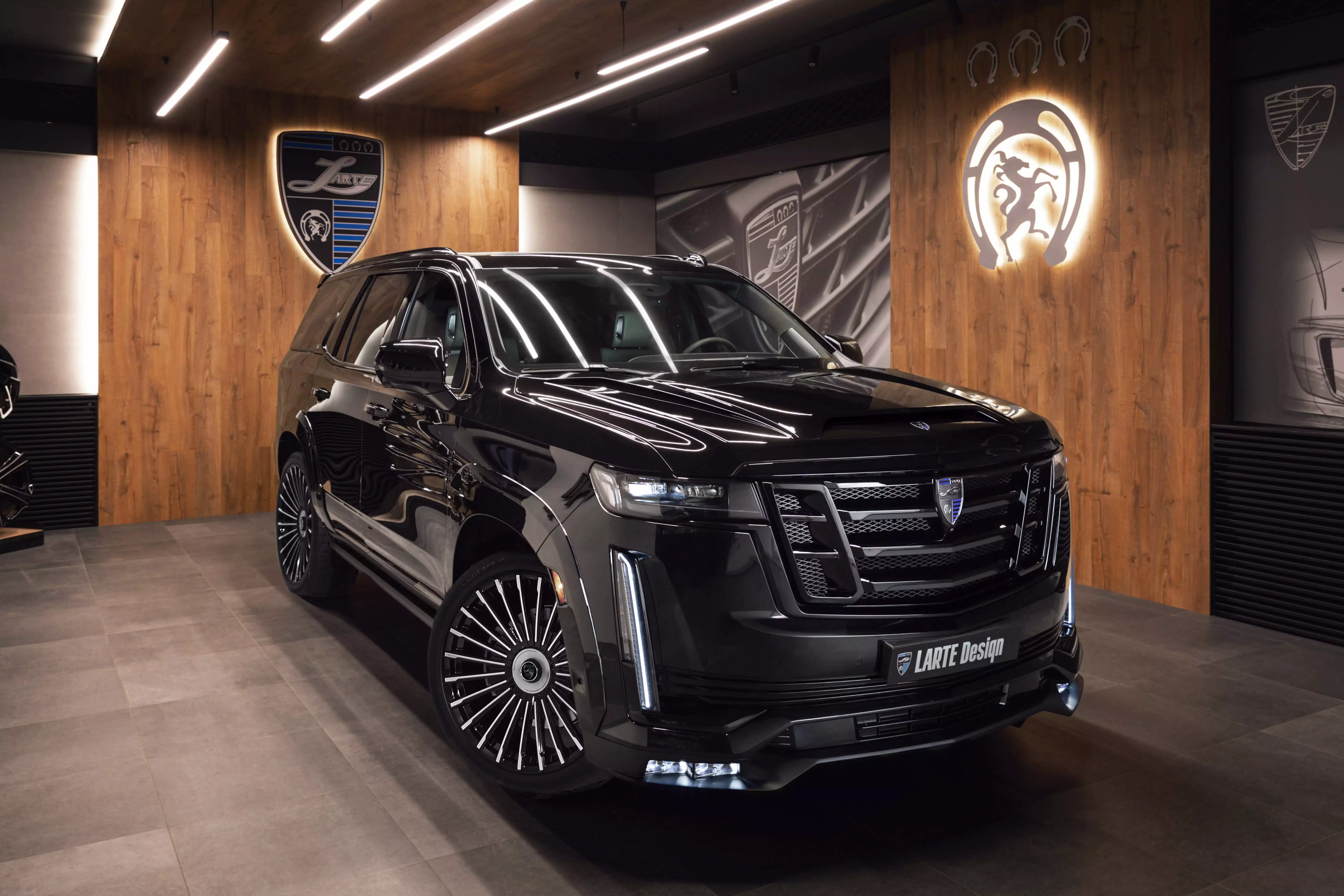 uploads/CADILLAC ESCALADE.webp